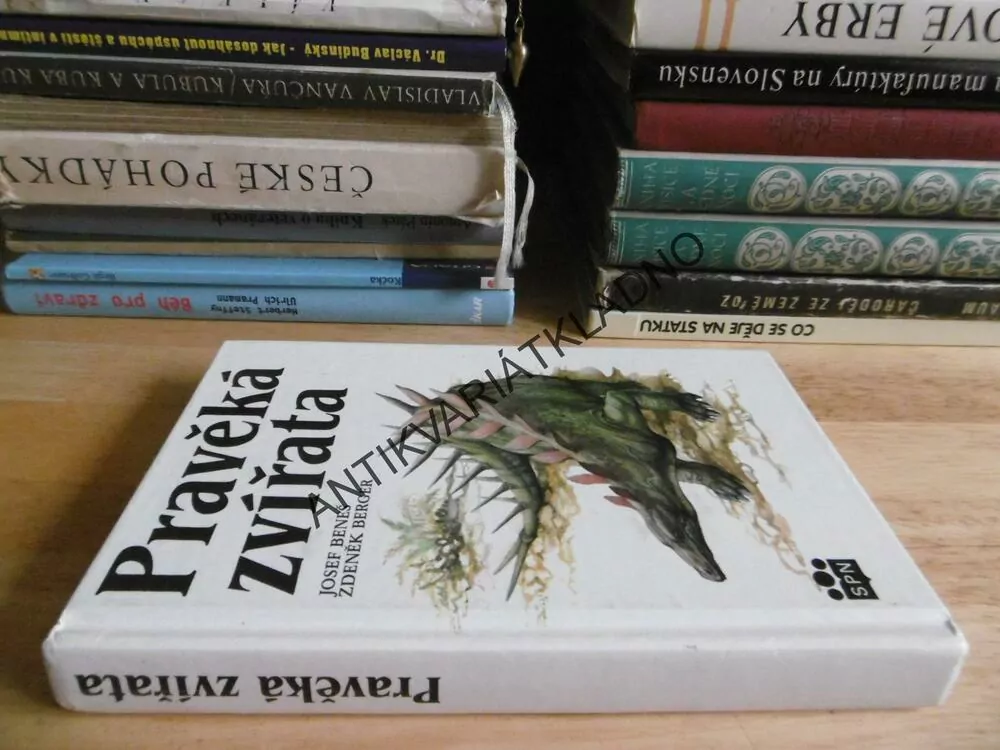 PRAVĚKÁ ZVÍŘATA, JOSEF BENEŠ, ZDENĚK BERGER, **an