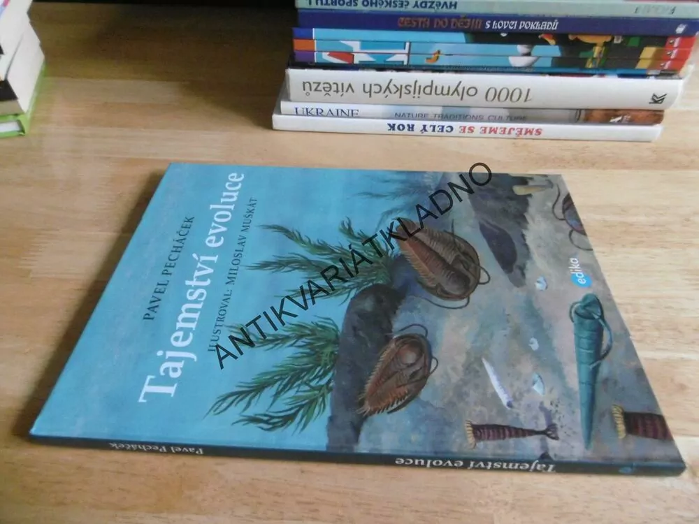 TAJEMSTVÍ EVOLUCE, PAVEL PECHÁČEK, MILOSLAV MUŠKÁT, **an