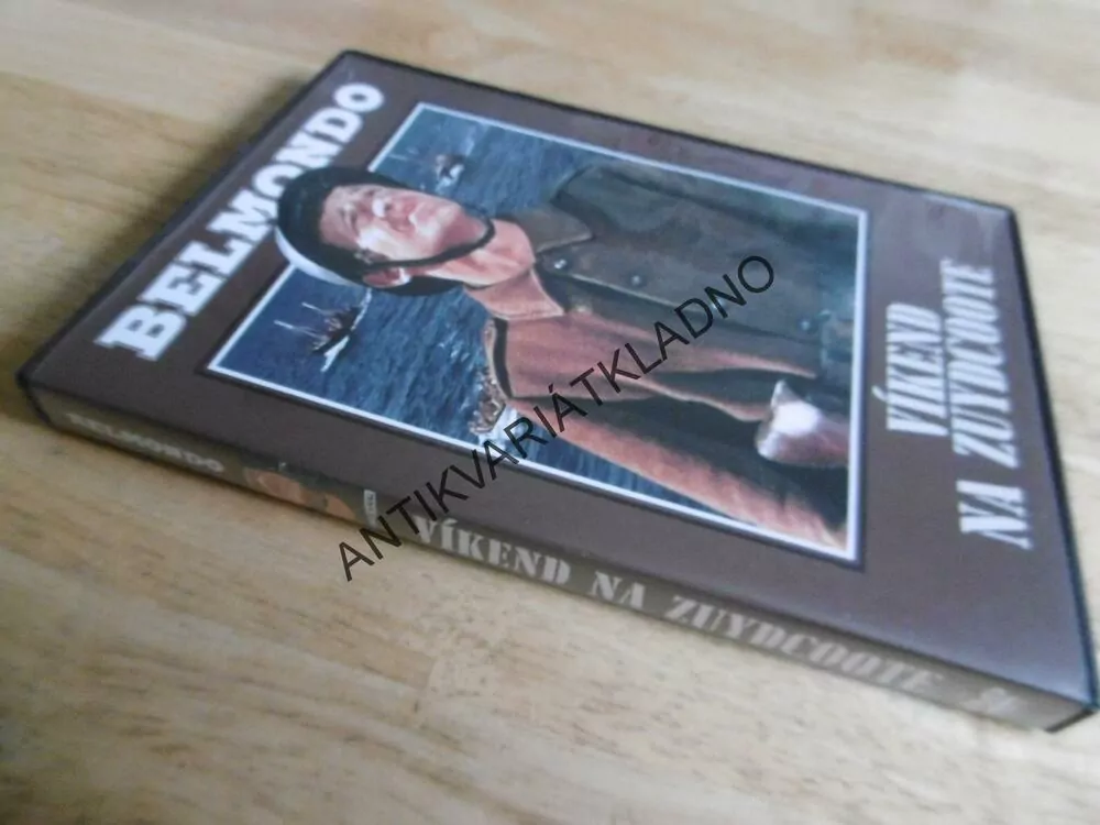 VÍKEND NA ZUYDCOOTE, DVD FILM