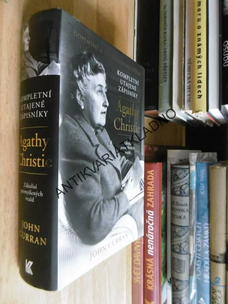 KOMPLETNÍ UTAJENÉ ZÁPISNÍKY, AGATHA CHRISTIE, JOHN CURRAN, **an