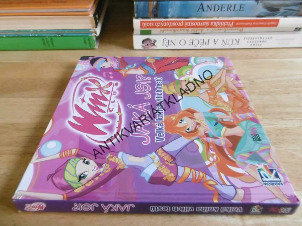WINX CLUB- JAKÁ JSI? VELKÁ KNIHA VÍLÍCH TESTŮ, **an