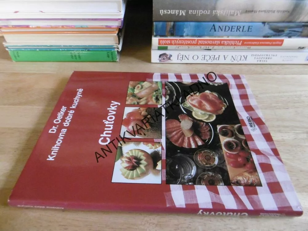 CHUŤOVKY, KNIHOVNA DOBRÉ KUCHYNĚ, **an