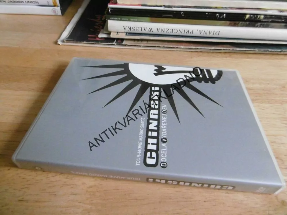 CHINASKI, DOCELA VYDAŘENEJ DEN, MALÁTNY, DVD HUDBA