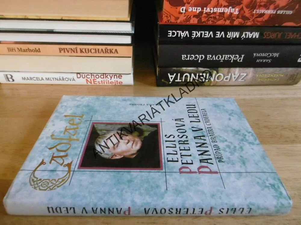 PANNA V LEDU, 1. PŘÍPAD BRATRA CADFAELA, ELLIS PETERSOVÁ, **an