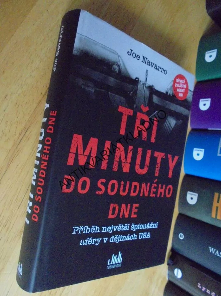 TŘI MINUTY DO SOUDNÉHO DNE, JOE NAVARRO, ŠPIONÁŽ