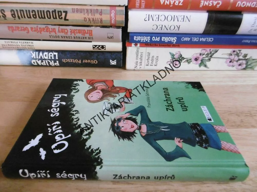 UPÍŘÍ SÉGRY, ZÁCHRANA UPÍRŮ, FRANZISKA GEHMOVÁ, **an