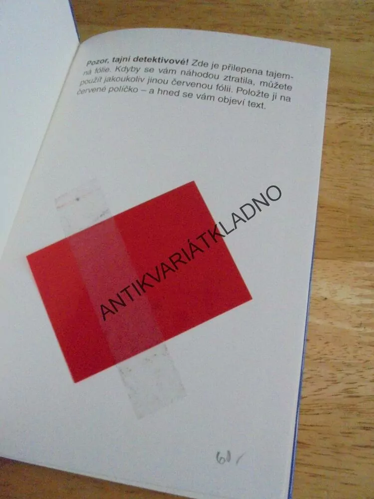 DETEKTIV KLUBKO, TAJEMSTVÍ ŽLUTÉHO KUFRU, SCHEFFLE