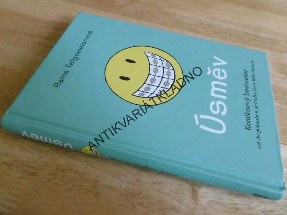 ÚSMĚV, KOMIKSOVÝ BESTSELLER, KOMIKS, RAINA TELGEMEIEROVÁ, **an