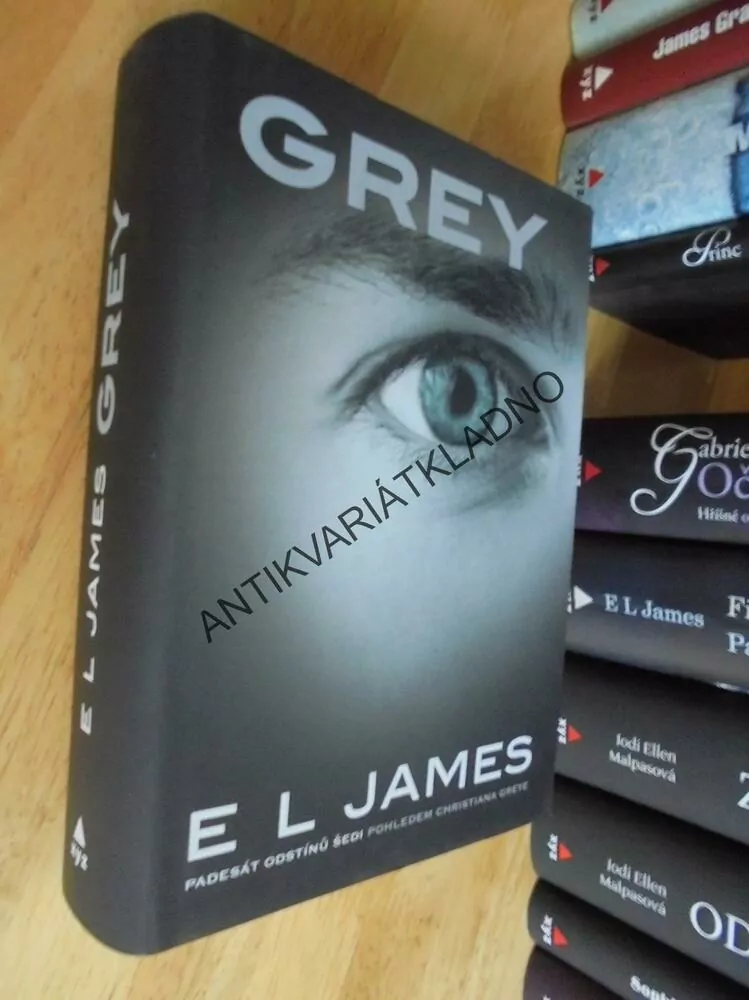 GREY, E.L. JAMES, PADESÁT ODSTÍNŮ ŠEDI, **an