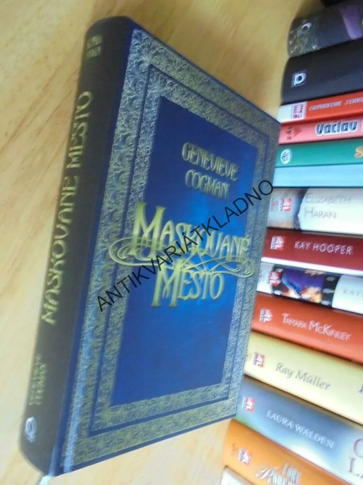 MASKOVANÉ MĚSTO, GENEVIEVE COGMAN