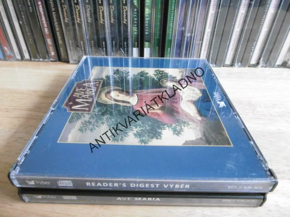 AVE MARIA, 3 X CD HUDBA, PRASKLÝ OBAL