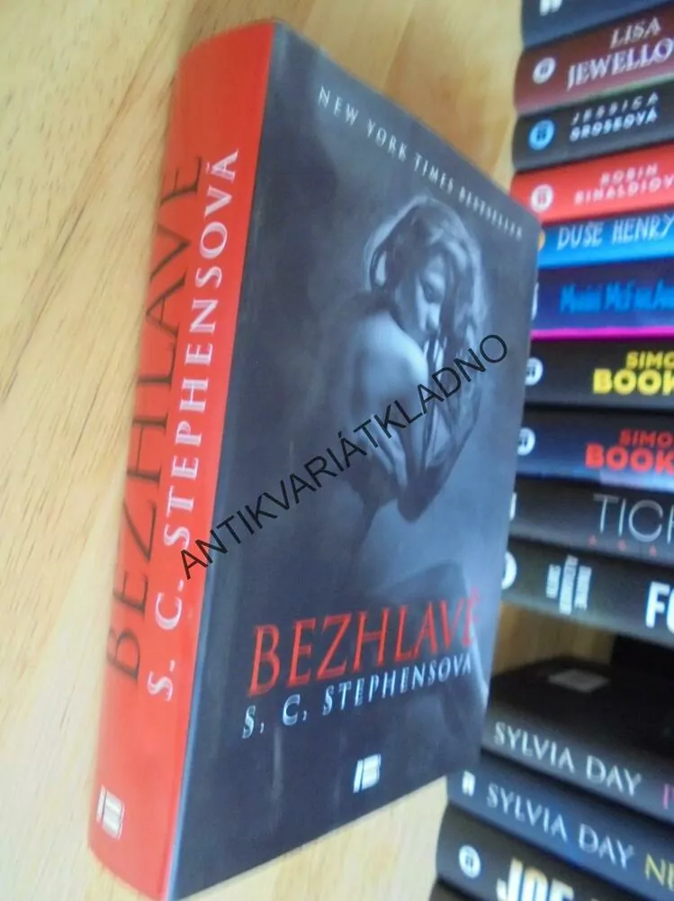 BEZHLAVĚ, S.C.STEPHENSOVÁ, EROTIKA,