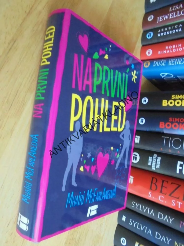 NA PRVNÍ POHLED, MHAIRI MCFFARLANEOVÁ