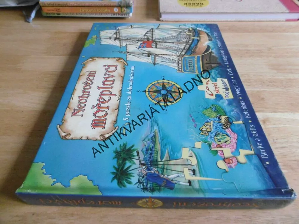 NEOHROŽENÍ MOŘEPLAVCI, KNIHA S PUZZLE, **an