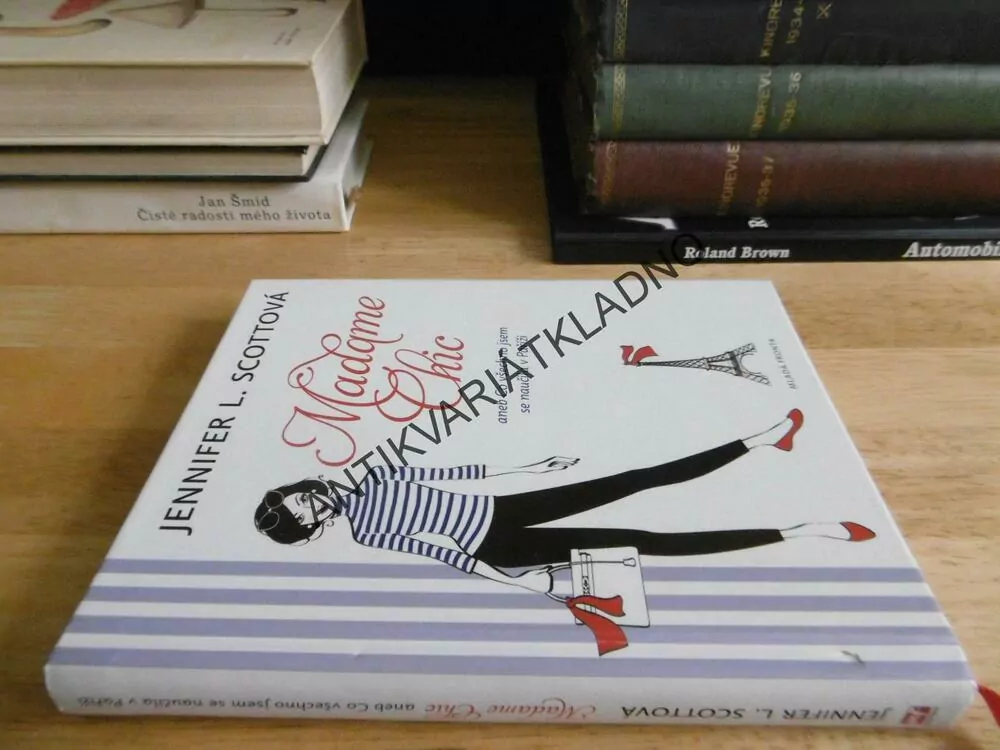 MADAME CHIC, JENNIFER L. SCOTTOVÁ, **an