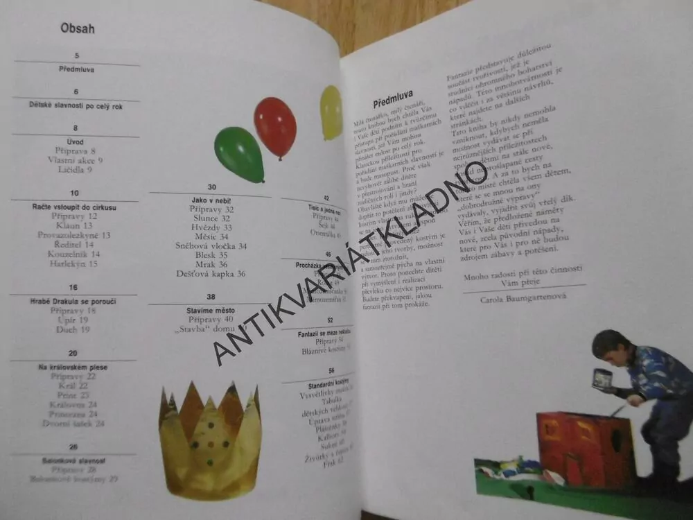 DĚTSKÉ MAŠKARNÍ KOSTÝMY, CAROLA BAUMGARTENOVÁ, VČETNĚ STŘIHŮ, **an