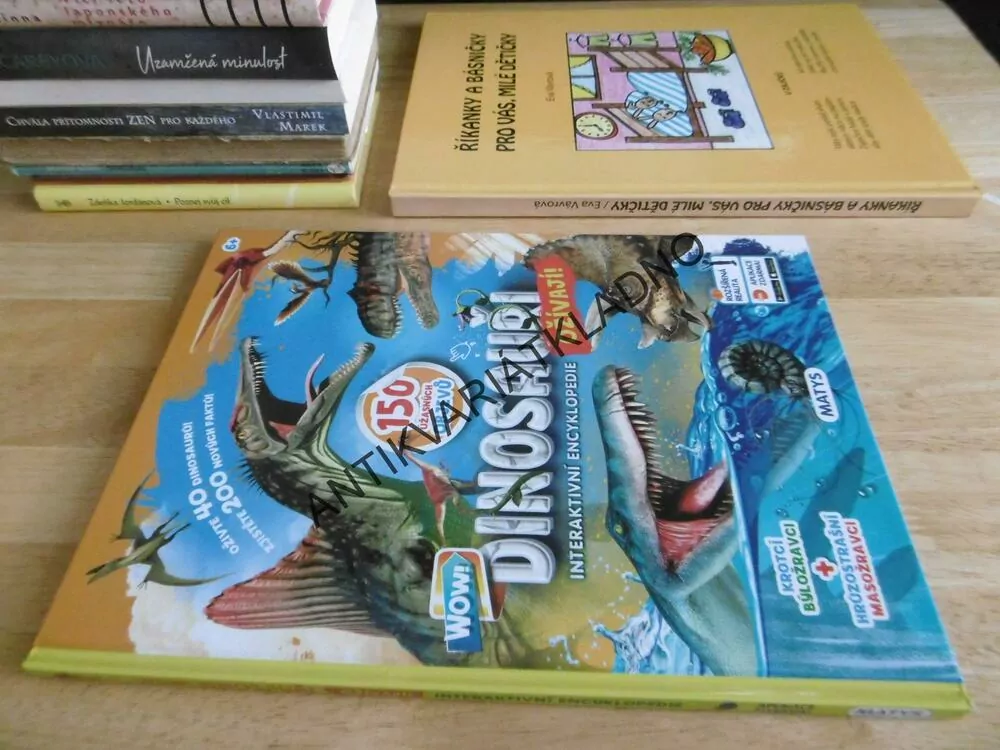 DINOSAUŘI OŽÍVAJÍ!,  **an