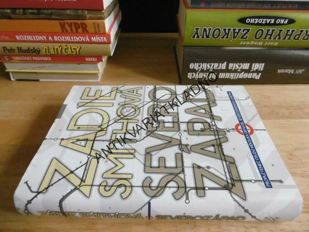 SEVEROZÁPAD, ZADIE SMITHOVÁ, **an