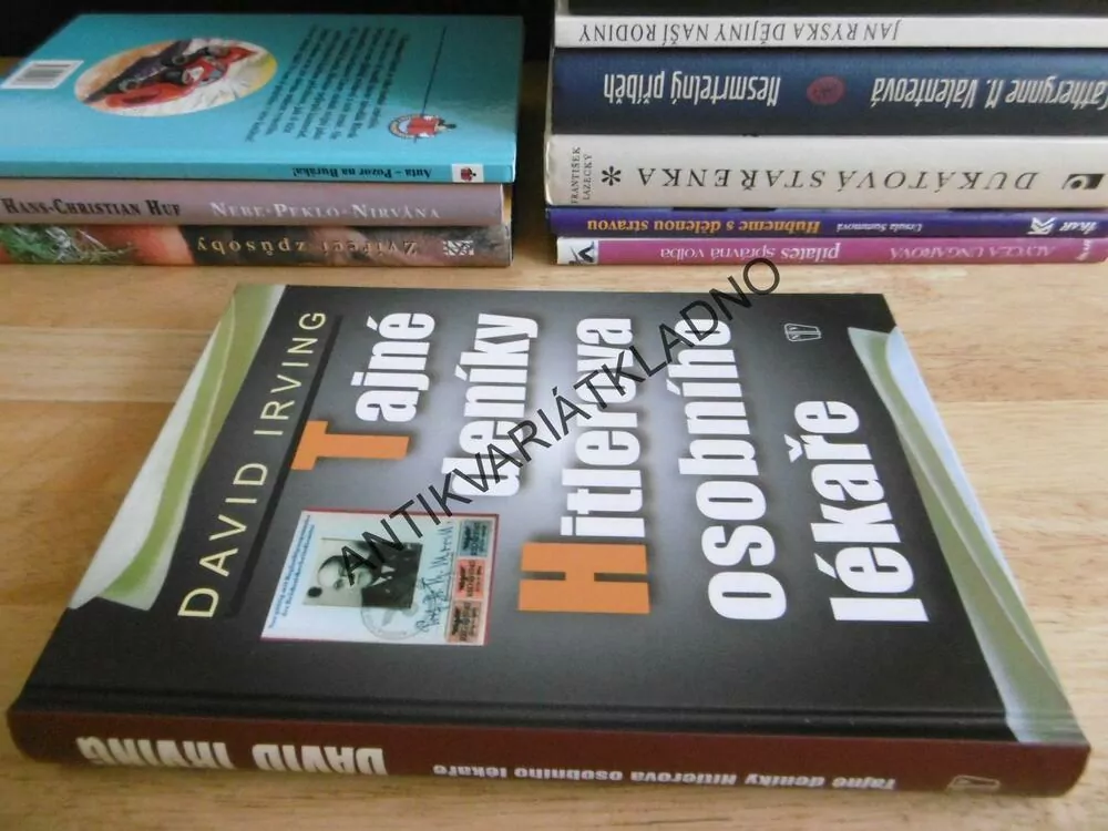 TAJNÉ DENÍKY HITLEROVA OSOBNÍHO LÉKAŘE, DAVID IRVING, **an