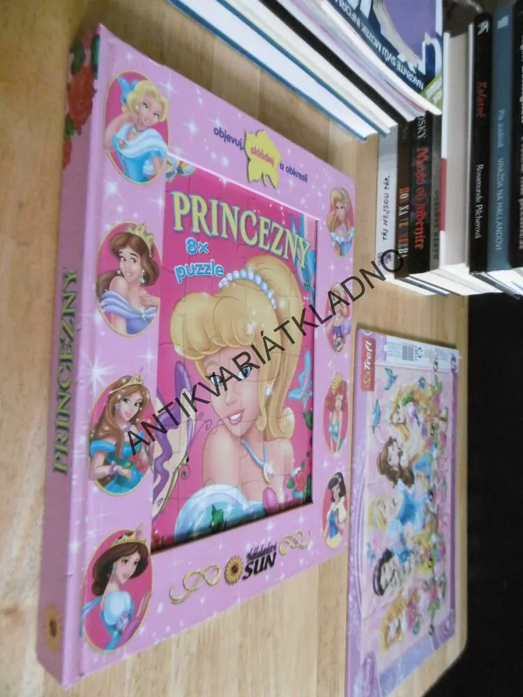 PRINCEZNY, 8 X PUZZLE, OBJEVUJ, SKLÁDEJ, OBKRESLI, **an