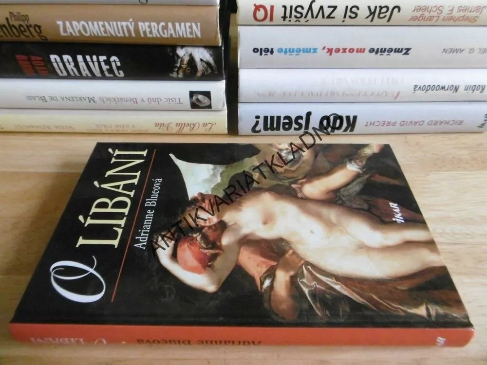 O LÍBÁNÍ, ADRIANNE BLUEOVÁ, **an