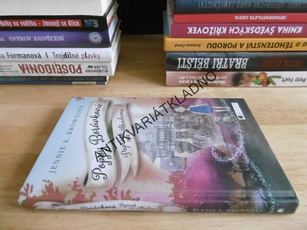 POPPY BORŮVKOVÁ, JENNIE K. BROWNOVÁ, **an