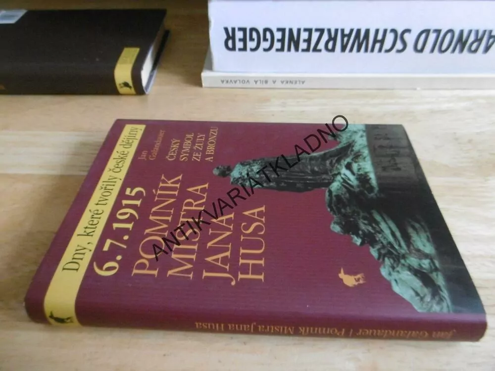 POMNÍK MISTRA JANA HUSA, 6.7.1915, ČESKÝ SYMBOL ZE ŽULY A BRONZU, JAN GALANDAUER, **an
