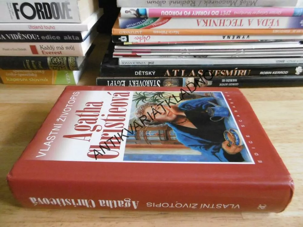 VLASTNÍ ŽIVOTOPIS, AGATHA CHRISTIE, **an