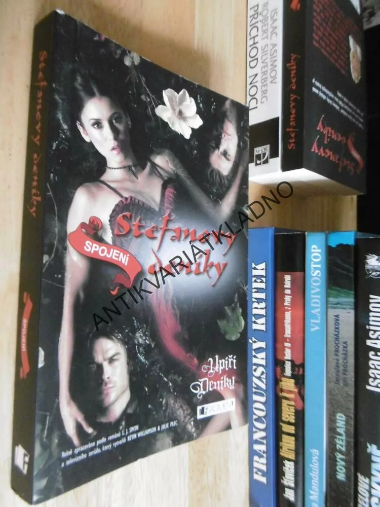 UPÍŘÍ DENÍKY, SPOJENÍ, STEFANOVY DENÍKY, L.J. SMITH, **an