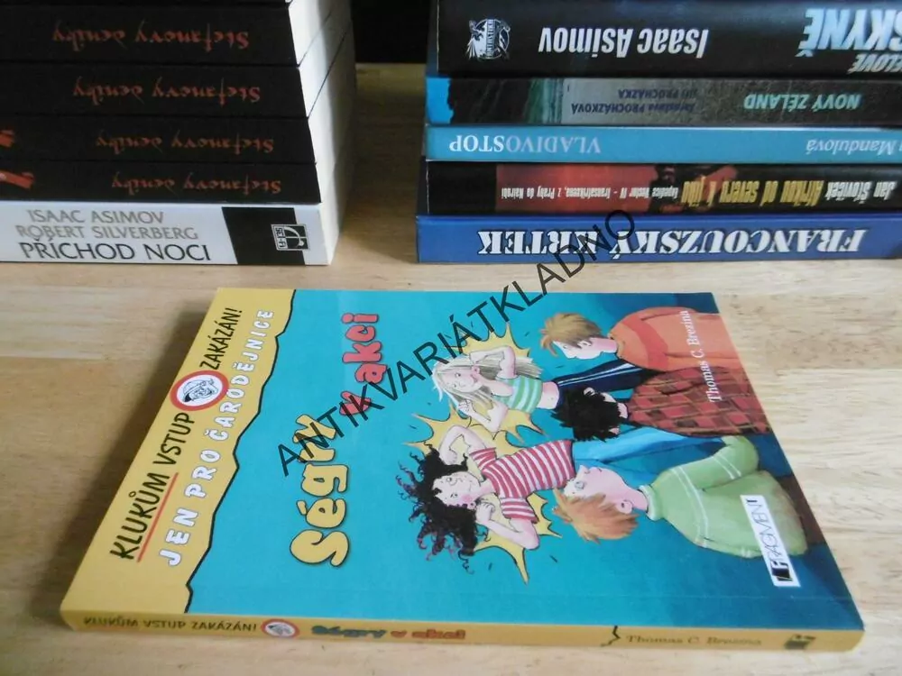 SÉGRY V AKCI, THOMAS BREZINA, **an