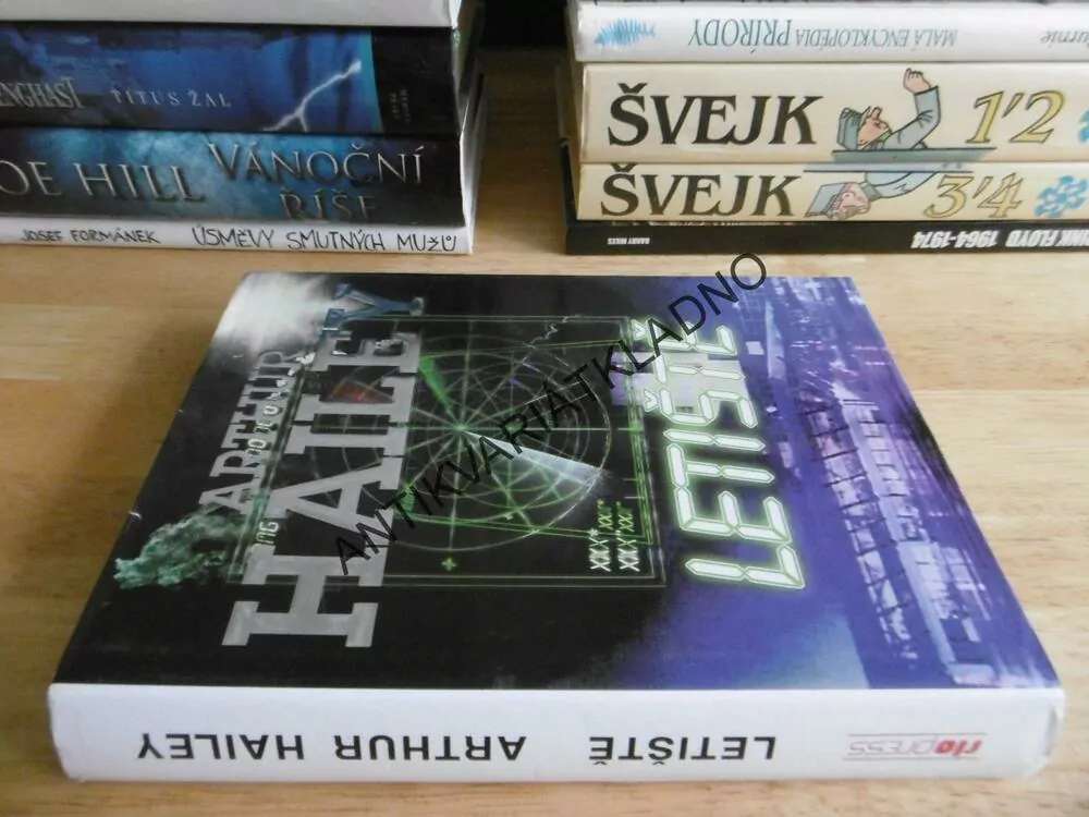 LETIŠTĚ, ARTHUR HAILEY, **an