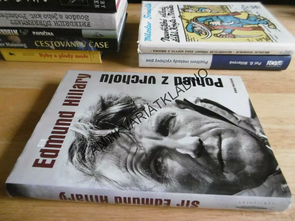 POHLED Z VRCHOLU, SIR EDMUND HILLARY, **an