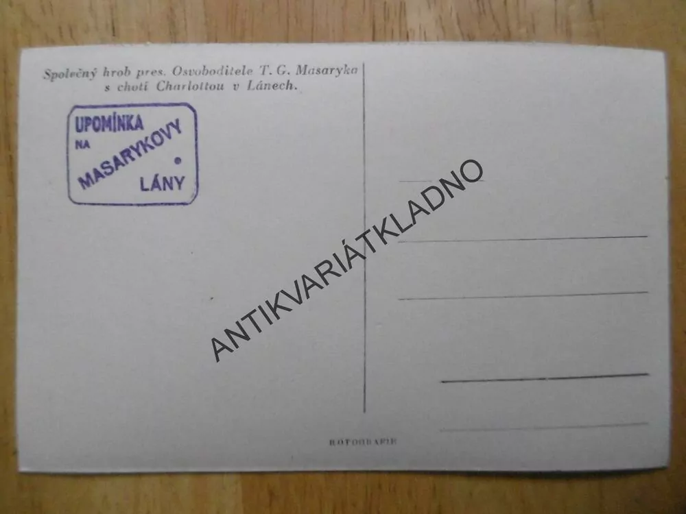 LÁNY, HROB TGM A JEHO ŽENY CHARLOTY, OKR. KLADNO, RAZÍTKO ČTVEREC 