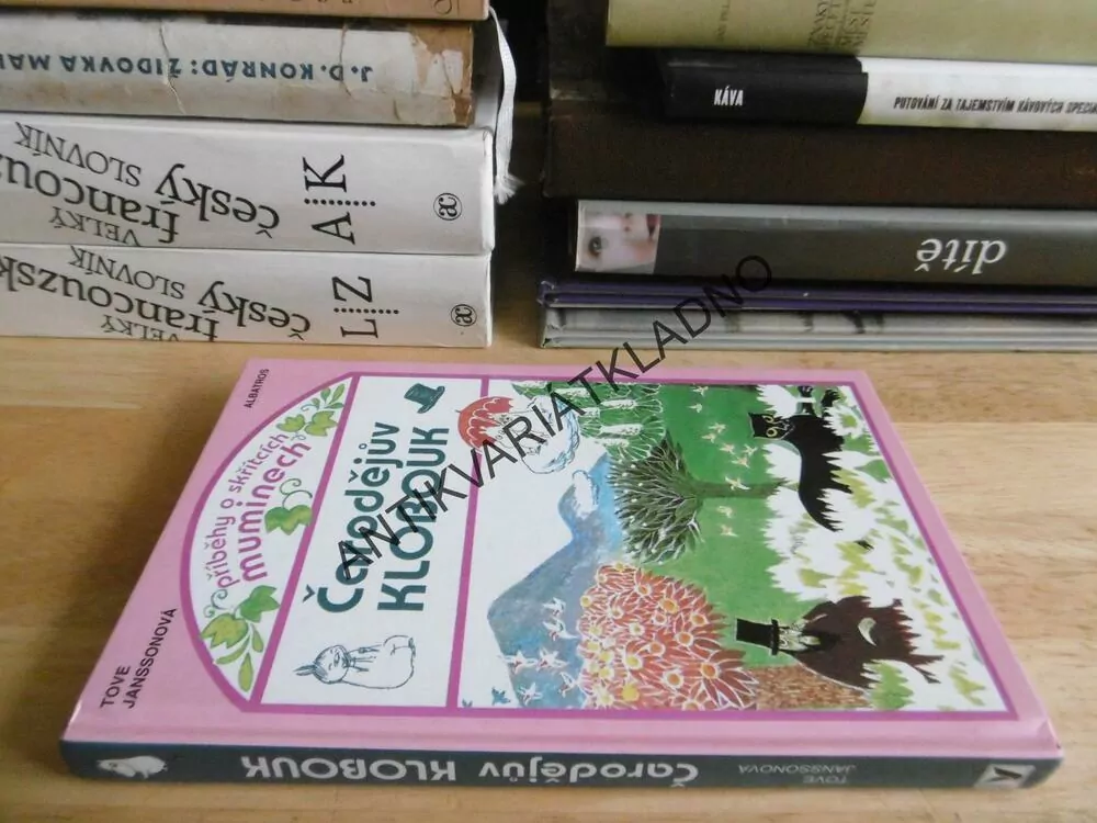ČARODĚJŮV KLOBUK, PŘÍBĚHY O SKŘÍTCÍCH MUMINECH, MUMÍNCI, TOVE JANSSONOVÁ, **an