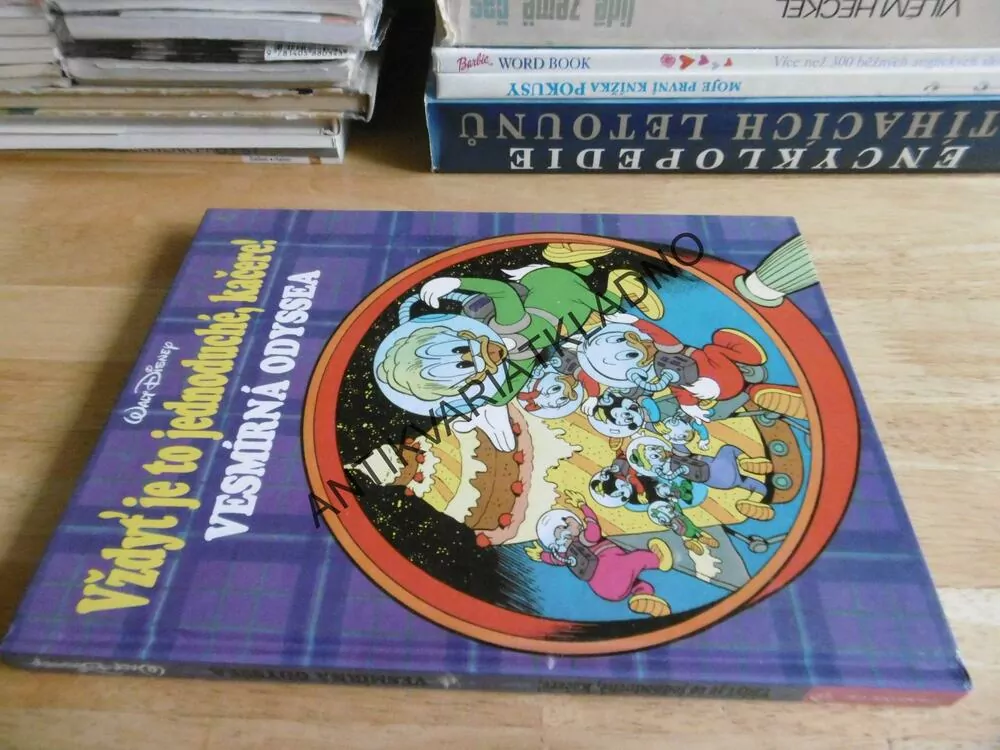 VŽDYŤ JE TO JEDNODUCHÉ, KAČERE! VESMÍRNÁ ODYSSEA, WALT DISNEY, **an
