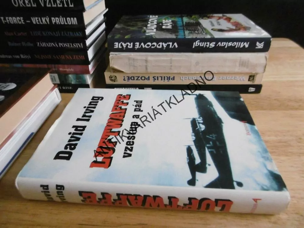 LUFTWAFFE VZESTUP A PÁD, DAVID IRVING, **an