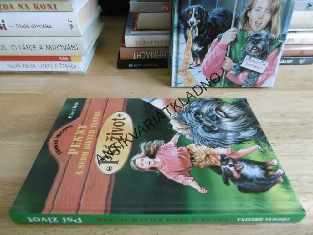 PSÍ ŽIVOT, PENNY A SEDM BÍLÝCH TLAPEK, THOMAS BREZINA, **an