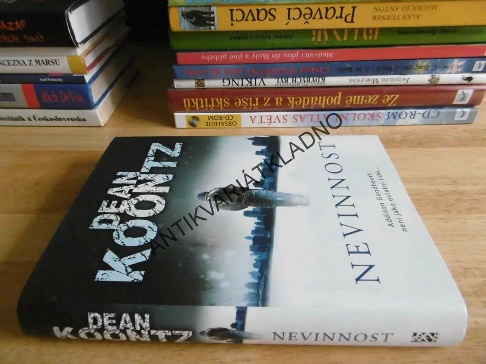 NEVINNOST, DEAN KOONTZ, **an