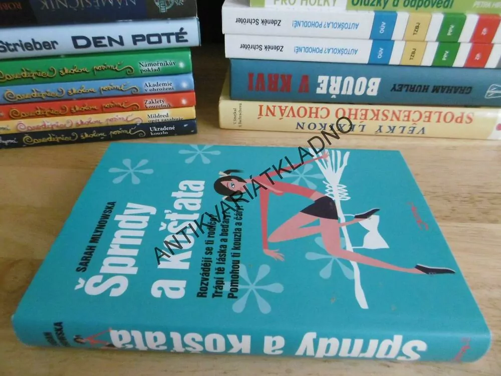 ŠPRNDY A KOŠŤATA, SARAH MLYNOWSKA, **an