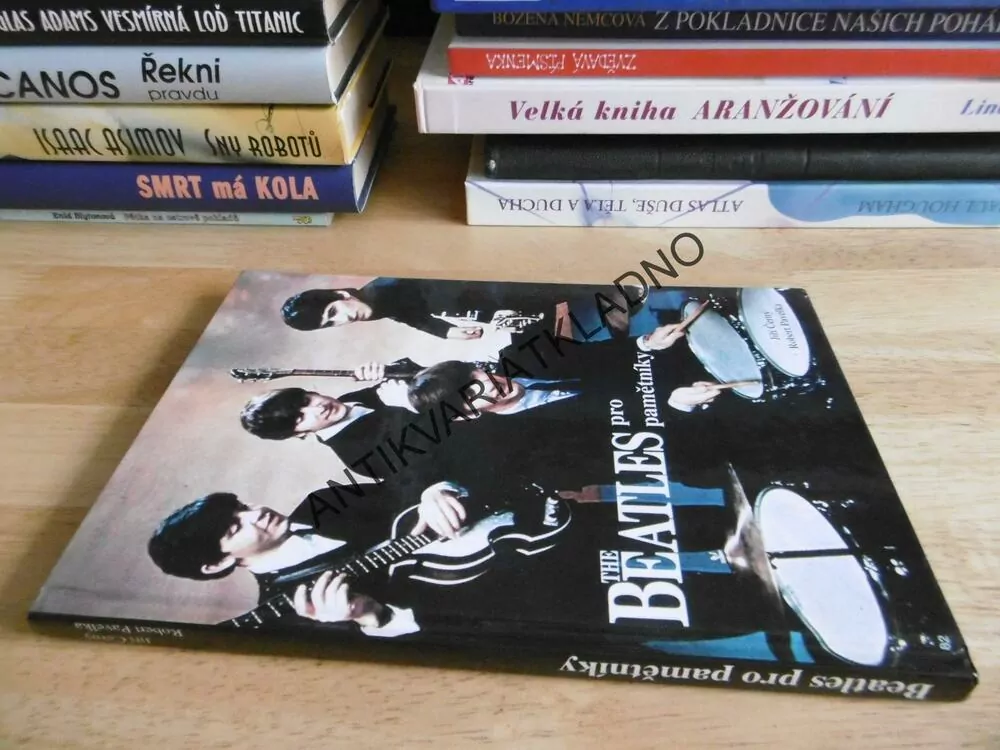 THE BEATLES PRO PAMĚTNÍKY, JIŘÍ ČERNÝ, ROBERT PAVELKA, **an