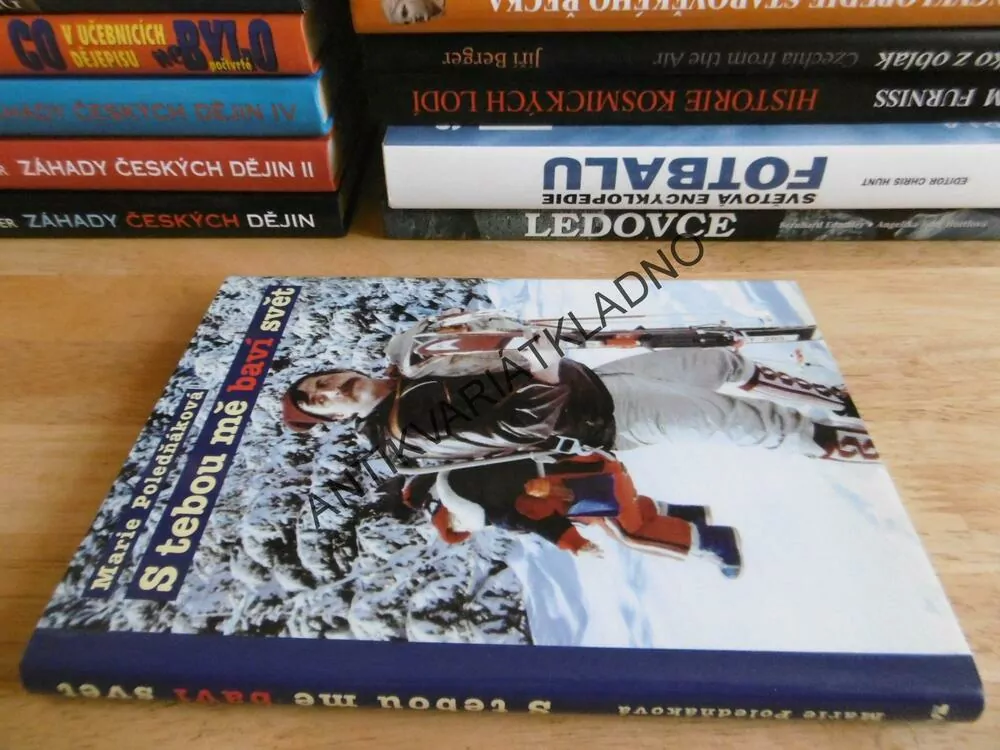 S TEBOU MĚ BAVÍ SVĚT, MARIE POLEDŇÁKOVÁ, **an