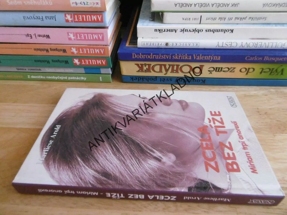 ZCELA BEZ TÍŽE, MARLIESE AROLD, **an