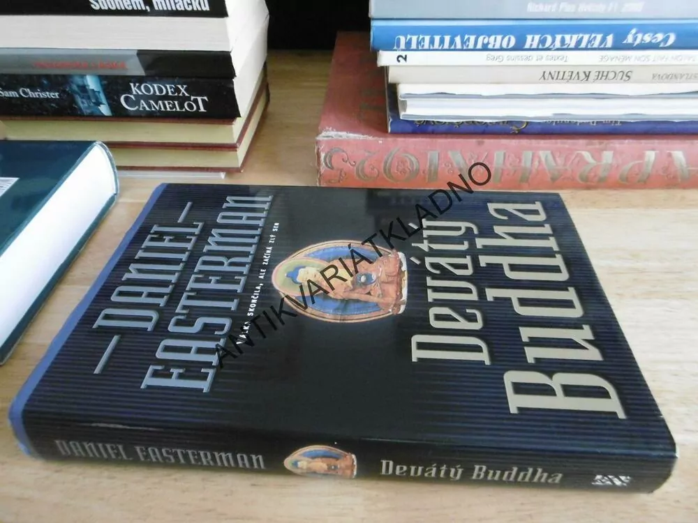 DEVÁTÝ BUDDHA, DANIEL EASTERMAN, **an