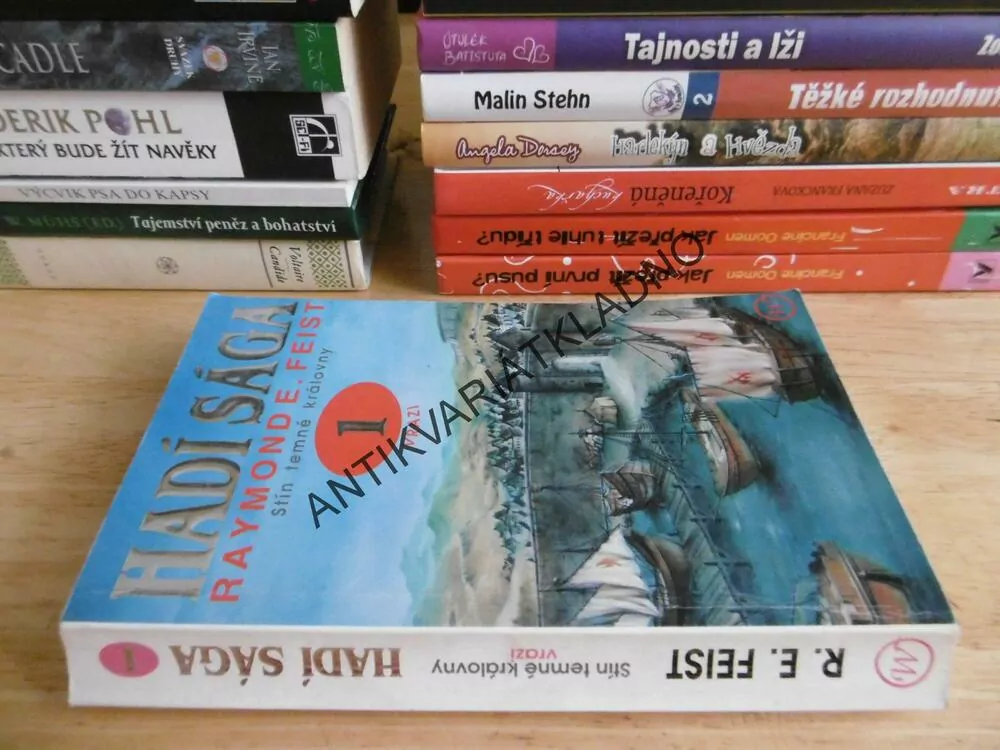 HADÍ SÁGA, STÍN TEMNÉ KRÁLOVNY, VRAZI 1, RAYMOND E. FEIST, **an