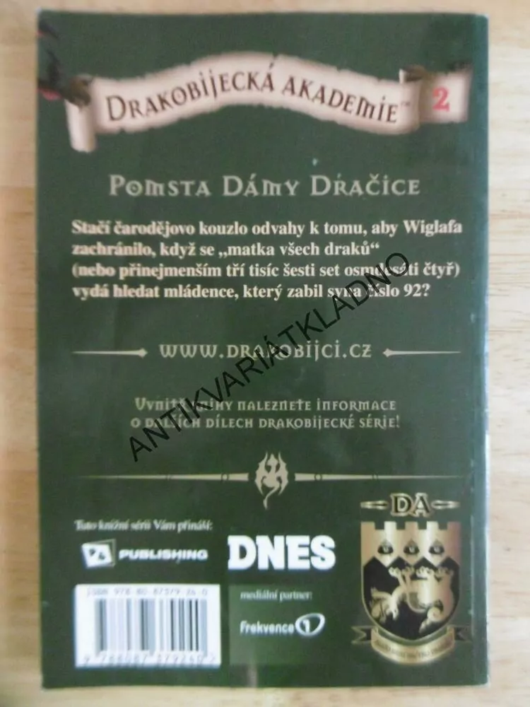 DRAKOBIJECKÁ AKADEMIE, POMSTA DÁMY DRAČICE, KATE MCMULLAN, **an