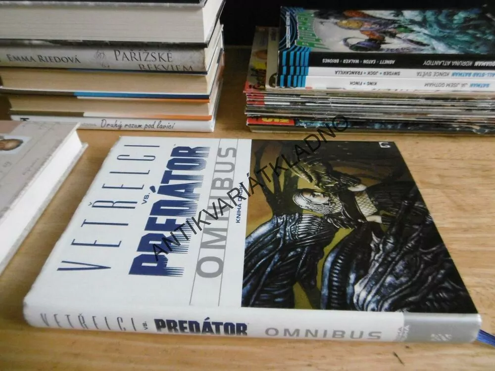 VETŘELCI VS. PREDÁTOR, OMNIBUS, KNIHA DRUHÁ, KOMIKS, **an