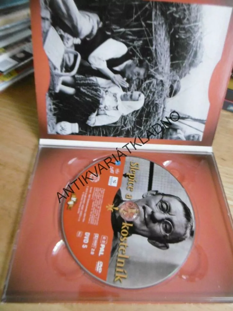 SLEPICE A KOSTELNÍK, VLASTA BURIAN, DVD FILM