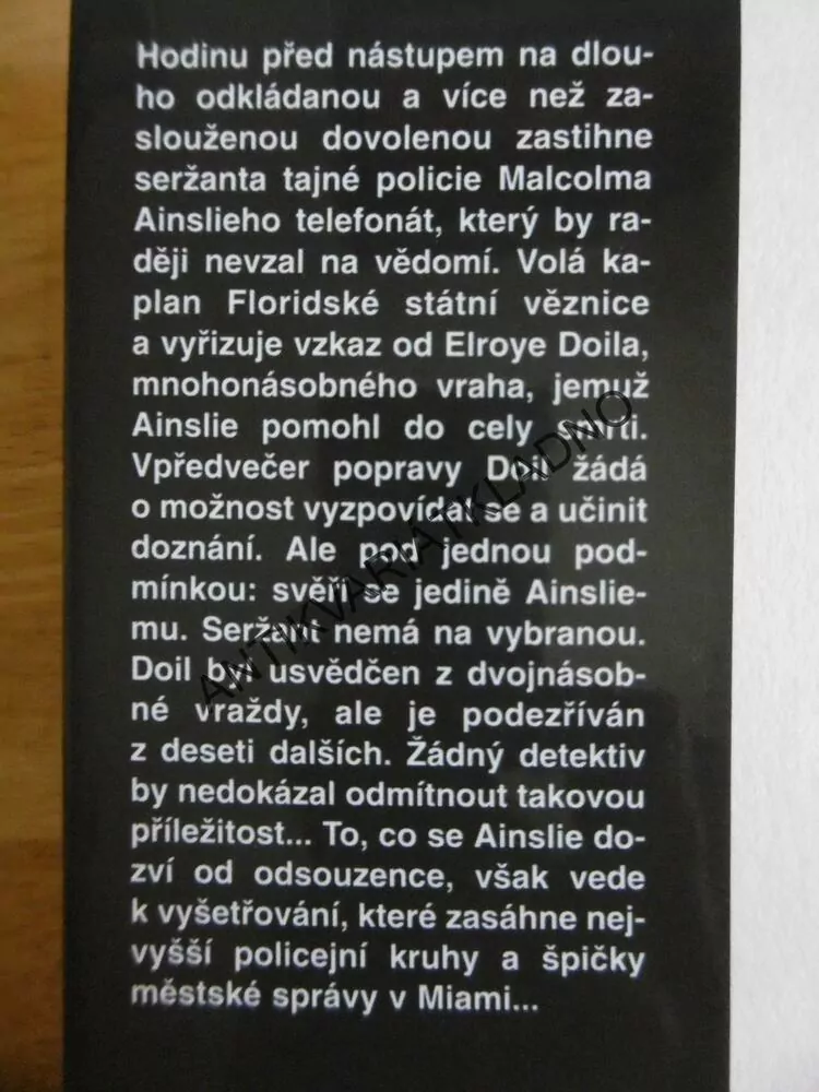 DETEKTIV, ARTHUR HAILEY, *an