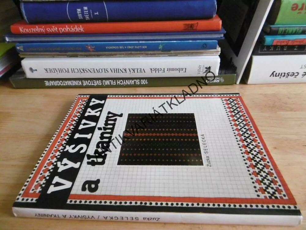 VÝŠIVKY A TKANINY, ZUZKA SELECKÁ, **an