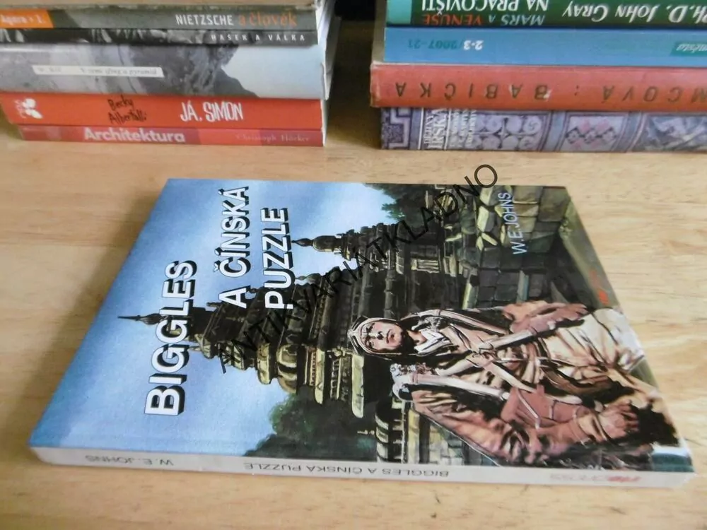 BIGGLES A ČÍNSKÁ PUZZLE, W.E.JOHNS, **an